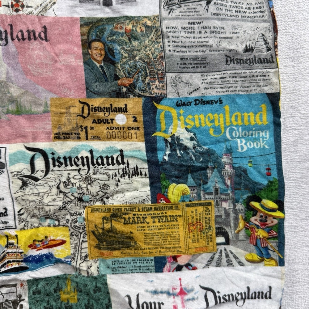 Disney 100 Disneyland Button Down Short Sleeve Viscose Size Small Collage AOP - Picture 7 of 12